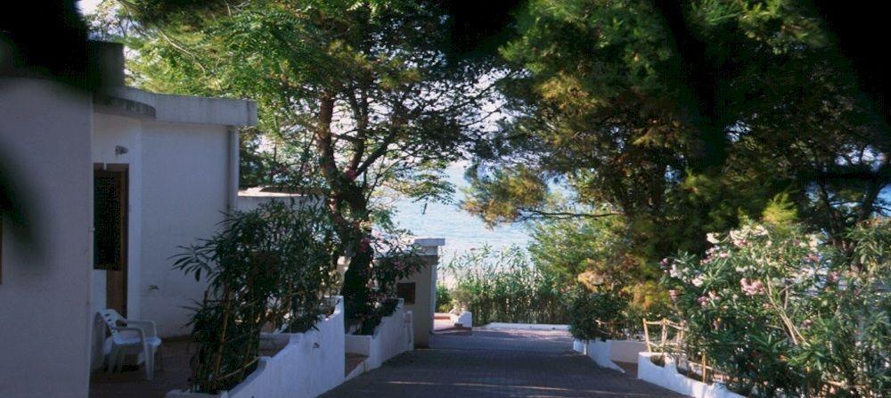 Hotel Baia Santa Barbara Rodi Garganico Extérieur photo
